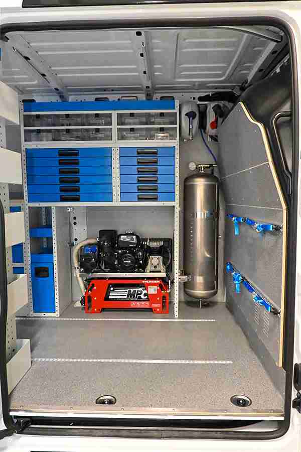 Compressore con serbatoio aggiuntivo per furgoni Syncro Brescia