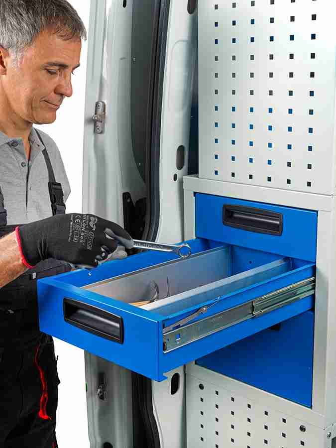 cassettiera ad estrazione laterale con accesso dal portellone laterale Syncro Brescia